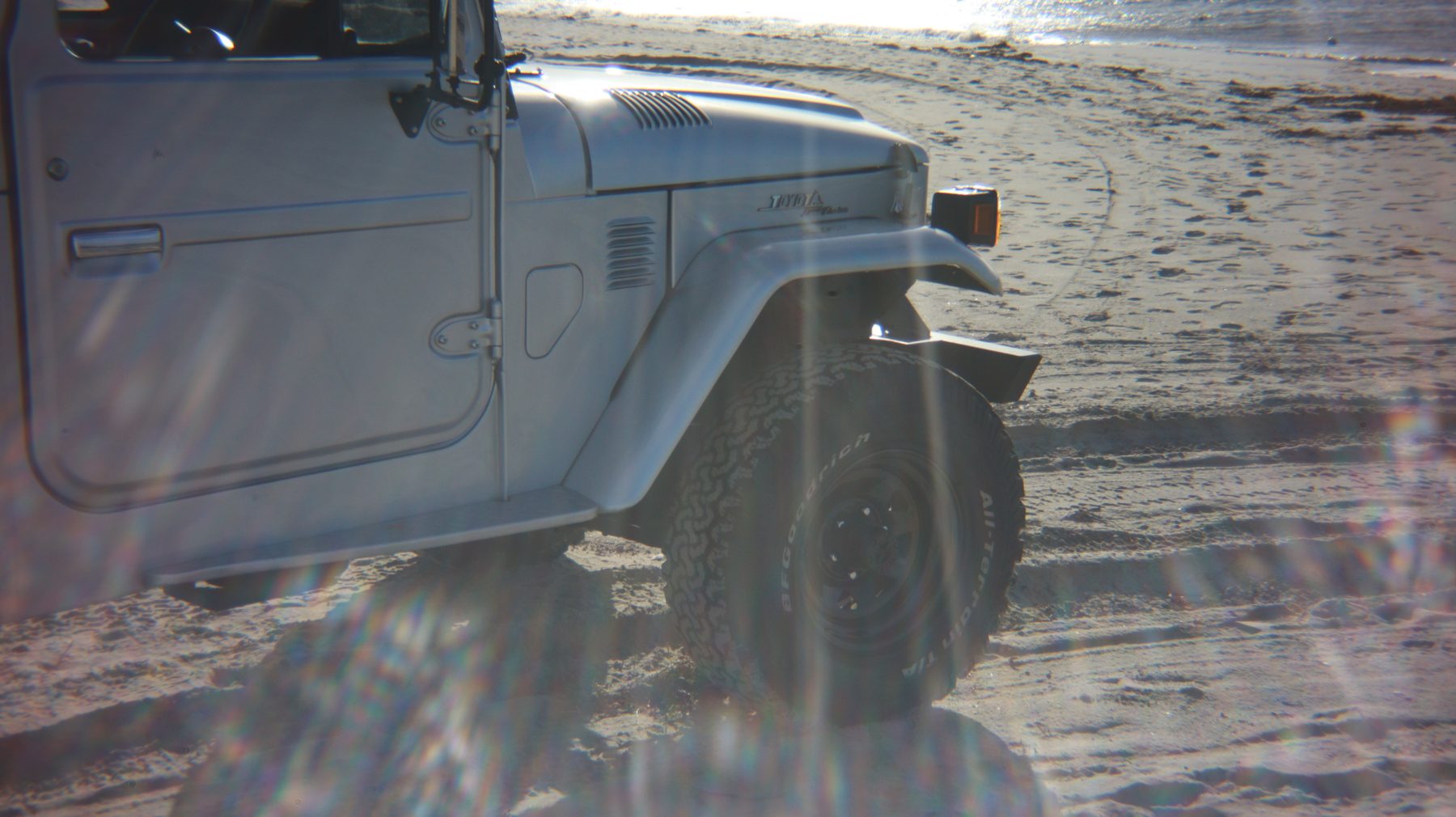 Side profile of the HJ47