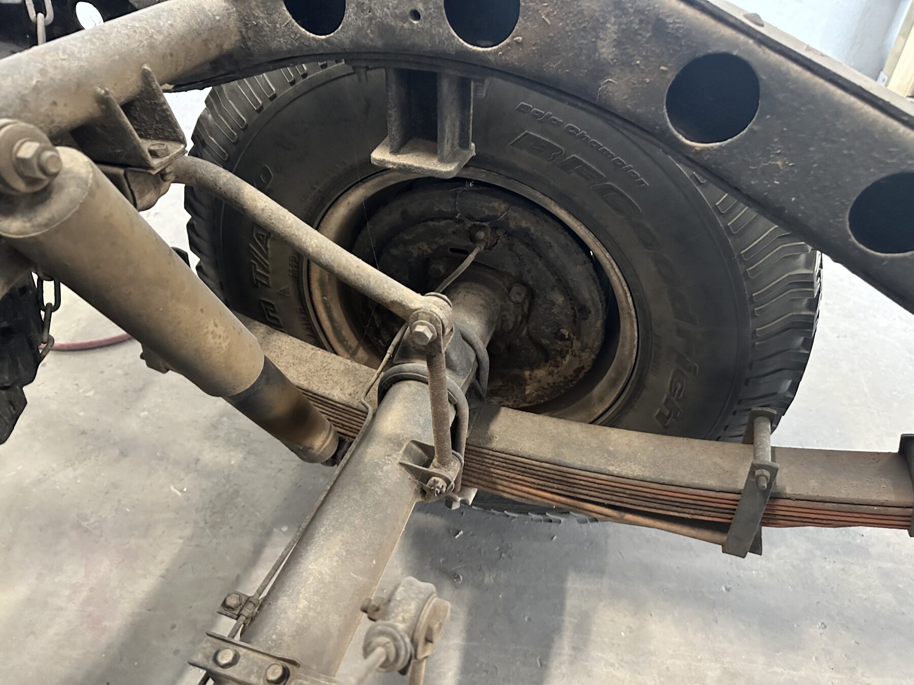Rear leaf spring and axle detail